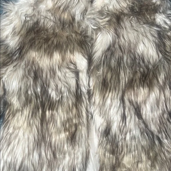 Ci Sono Cream and Brown Faux Fur Jacket - Picture 4 of 9